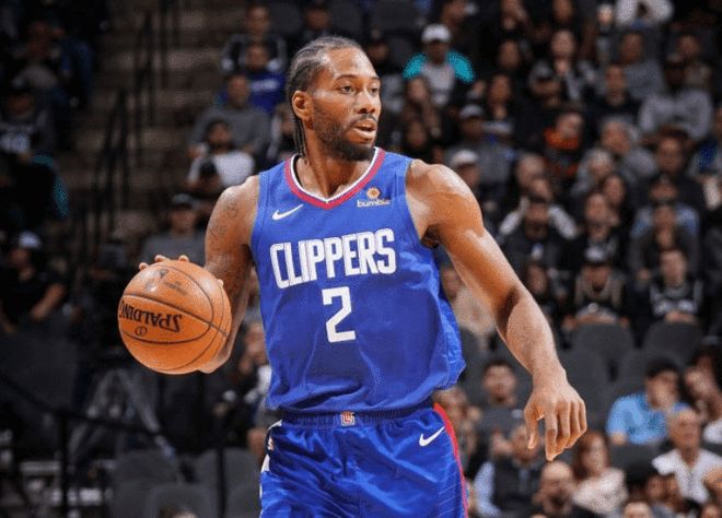 海兰江滑雪场新雪季暨州总工会职工滑雪技能培训启动（海兰江滑雪场新雪季启幕 州总工会职工滑雪技能培训同步启动）