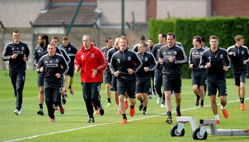 萨索洛vs佛罗伦萨：马蒂奇、皮纳蒙蒂首发，德赫亚、莫伊塞-基恩出战（萨索洛迎战佛罗伦萨：马蒂奇、皮纳蒙蒂首发，德赫亚与莫伊塞-基恩出场）