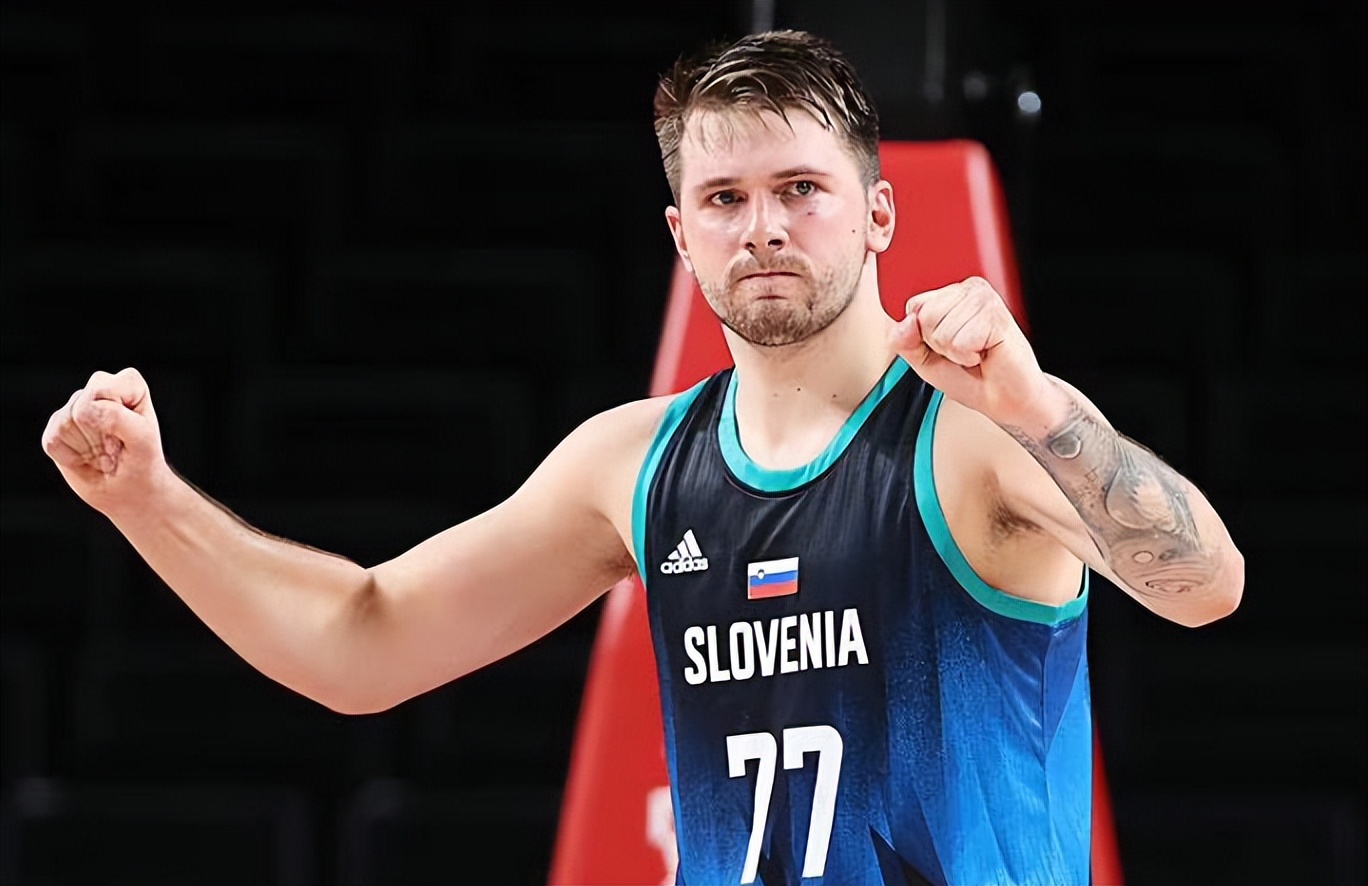 巴萨客场89-79力克红星！克莱本轰22分率队攻陷贝尔格莱德（巴萨客场89-79击败红星，克莱本砍22分助队攻克贝尔格莱德）