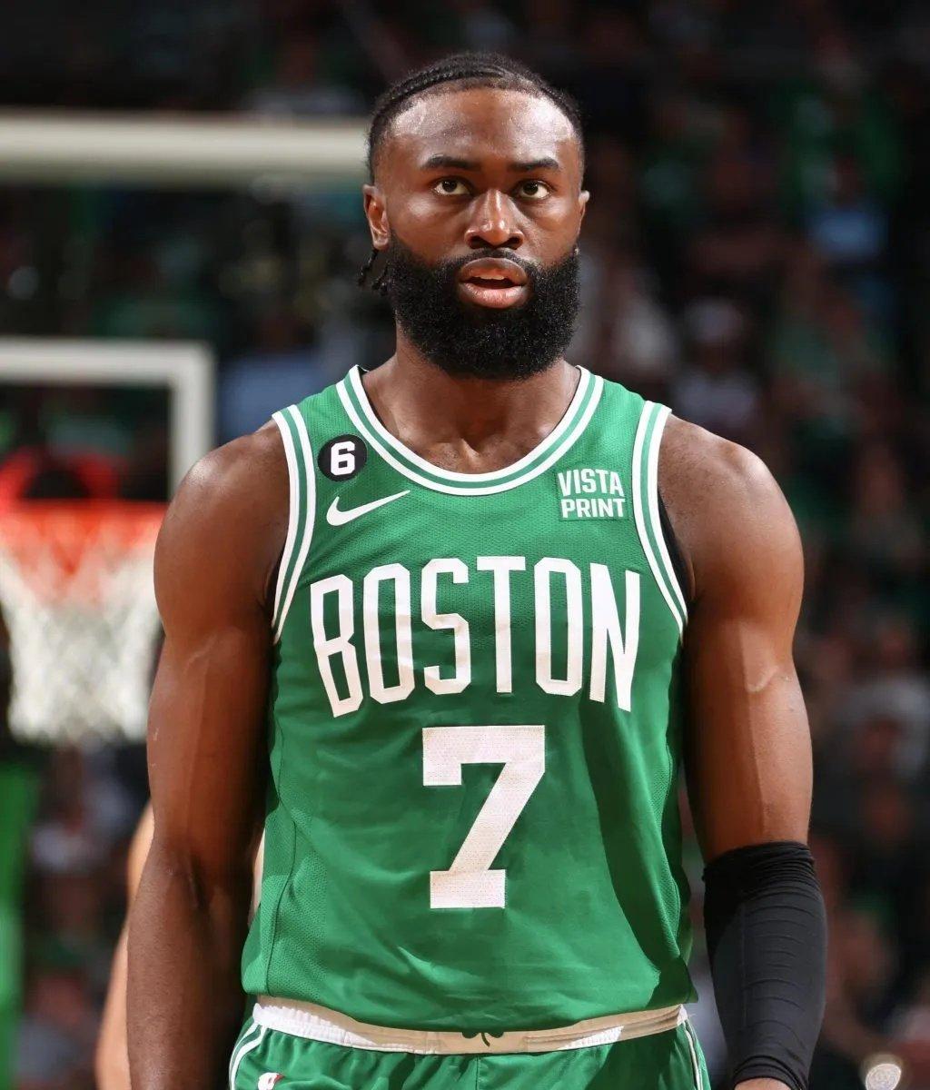 丰特：发生在诺坎普的票务事件堪称丑闻，现任管理层实在无能（丰特：诺坎普票务风波堪称丑闻，现任管理层表现不力）