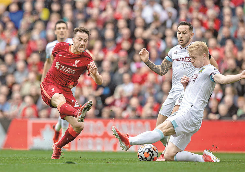 半场：皇马1-2曼城，罗德里戈破门，奥赖利扳平，哈兰德反超（半场战报：皇马1-2落后曼城，罗德里戈先开纪录，奥赖利扳平，哈兰德反超比分）