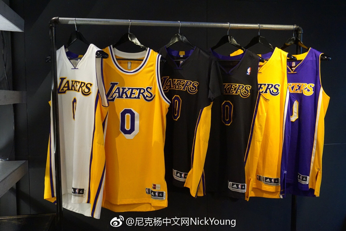 意甲第14轮裁判：拉潘纳吹那不勒斯vs尤文，迪贝洛吹国米vs科莫（意甲第14轮裁判安排：那不勒斯战尤文由拉潘纳执法，国米对科莫由迪贝洛主哨）