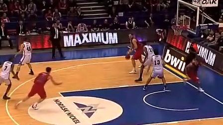 找回状态！爱德华兹半场10中7轰21分（手感回暖！爱德华兹半场10投7中砍下21分）