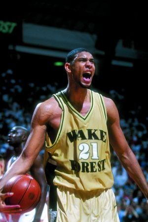 NBA：勇士末节发力 击败雷霆止住颓势（NBA：勇士末节爆发 擒雷霆止颓）