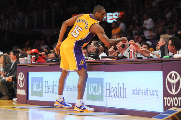 瑞士媒体：一名瑞士裁判涉嫌在女足更衣室偷拍1550小时视频（瑞媒称瑞士裁判疑在女足更衣室偷拍，涉约1550小时影像）