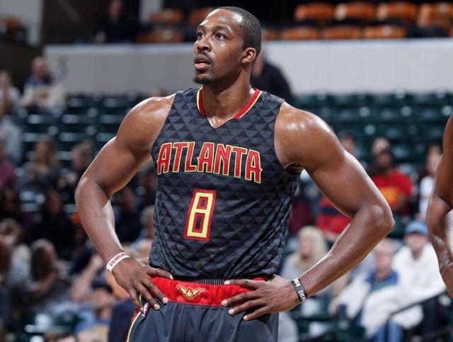 世体：施洛特贝克仍犹豫与多特续约，皇马与巴萨将争夺他（世体：施洛特贝克续约多特仍存疑，皇马巴萨或掀争夺战）