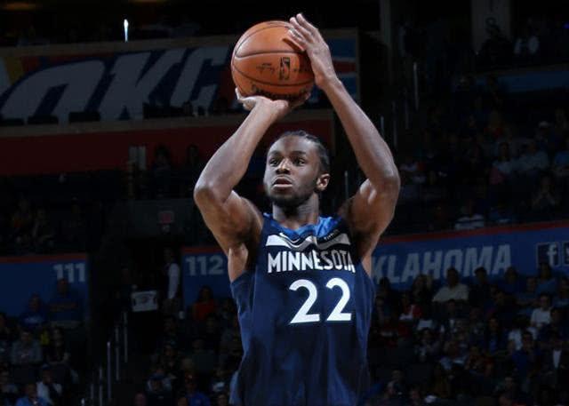 英超多位月最佳主帅陷入困顿，分析豪门爆冷场次增加的主因（英超多名月度最佳教练陷入低迷：豪门爆冷增多的关键原因解析）